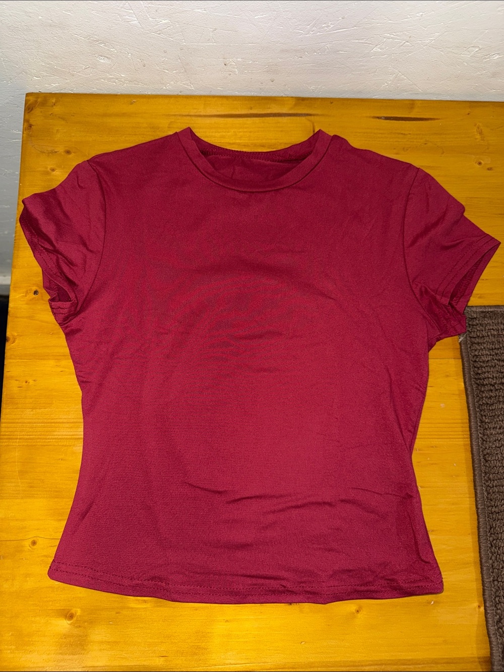 Women's Crewneck Short Sleeve Top - Burgundy